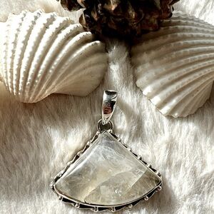 925 Silver Rainbow Moonstone Pendant